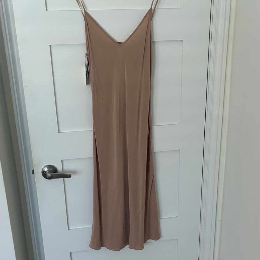 Wilfred secret midi dress size small soft tan NWT